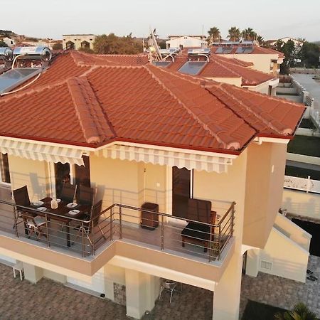 Orange Apartment นิกิติ ภายนอก รูปภาพ
