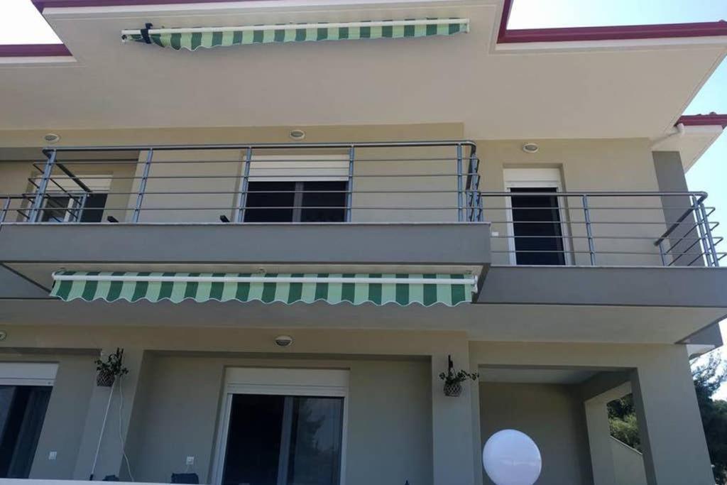 Orange Apartment นิกิติ ภายนอก รูปภาพ
