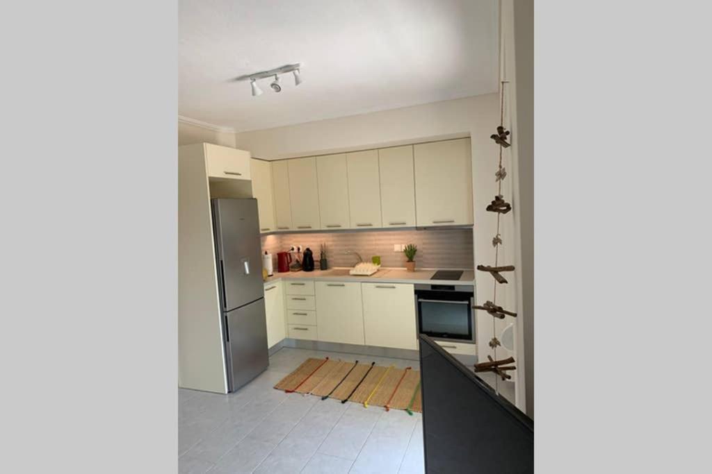 Orange Apartment นิกิติ ภายนอก รูปภาพ