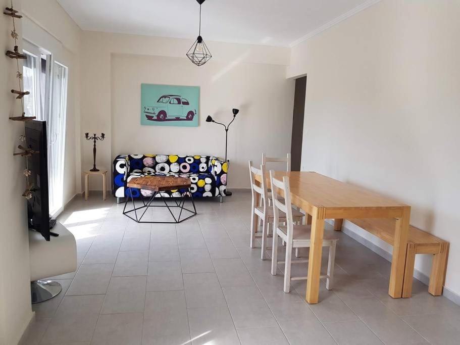 Orange Apartment นิกิติ ภายนอก รูปภาพ