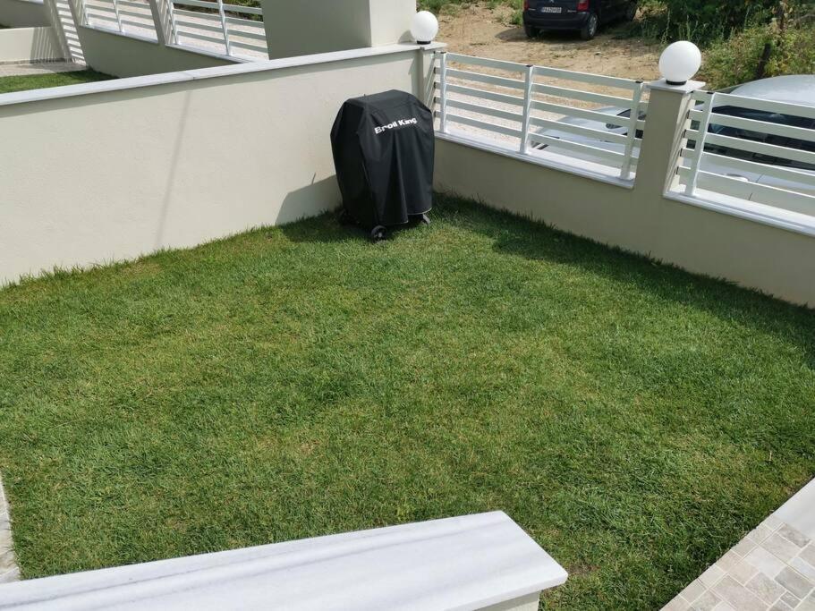 Orange Apartment นิกิติ ภายนอก รูปภาพ